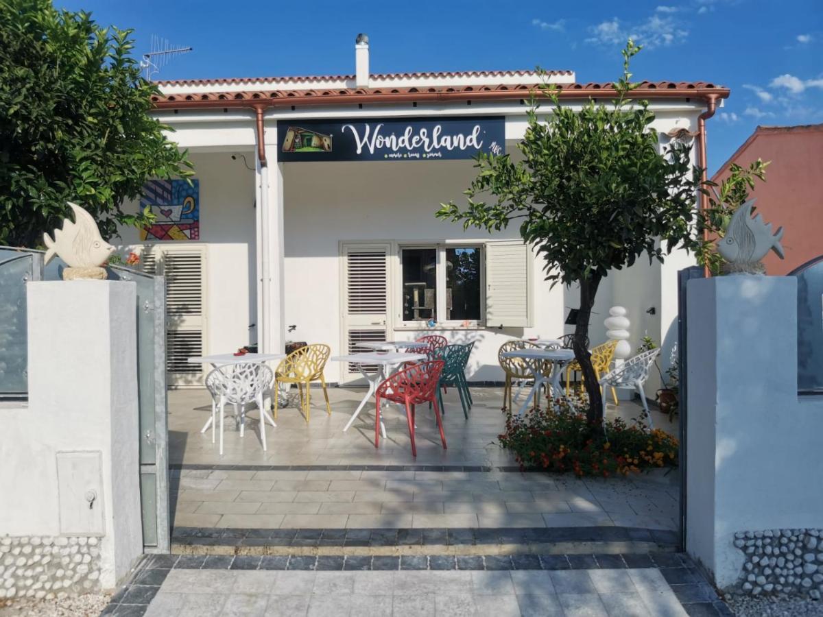 Wonderland Hotel San Teodoro  Eksteriør billede