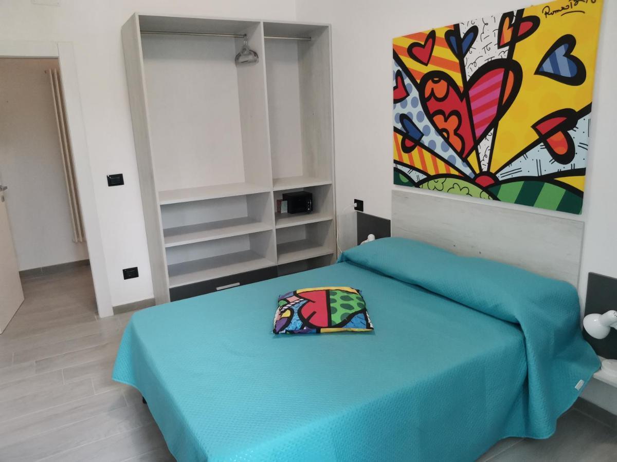 Wonderland Hotel San Teodoro  Eksteriør billede