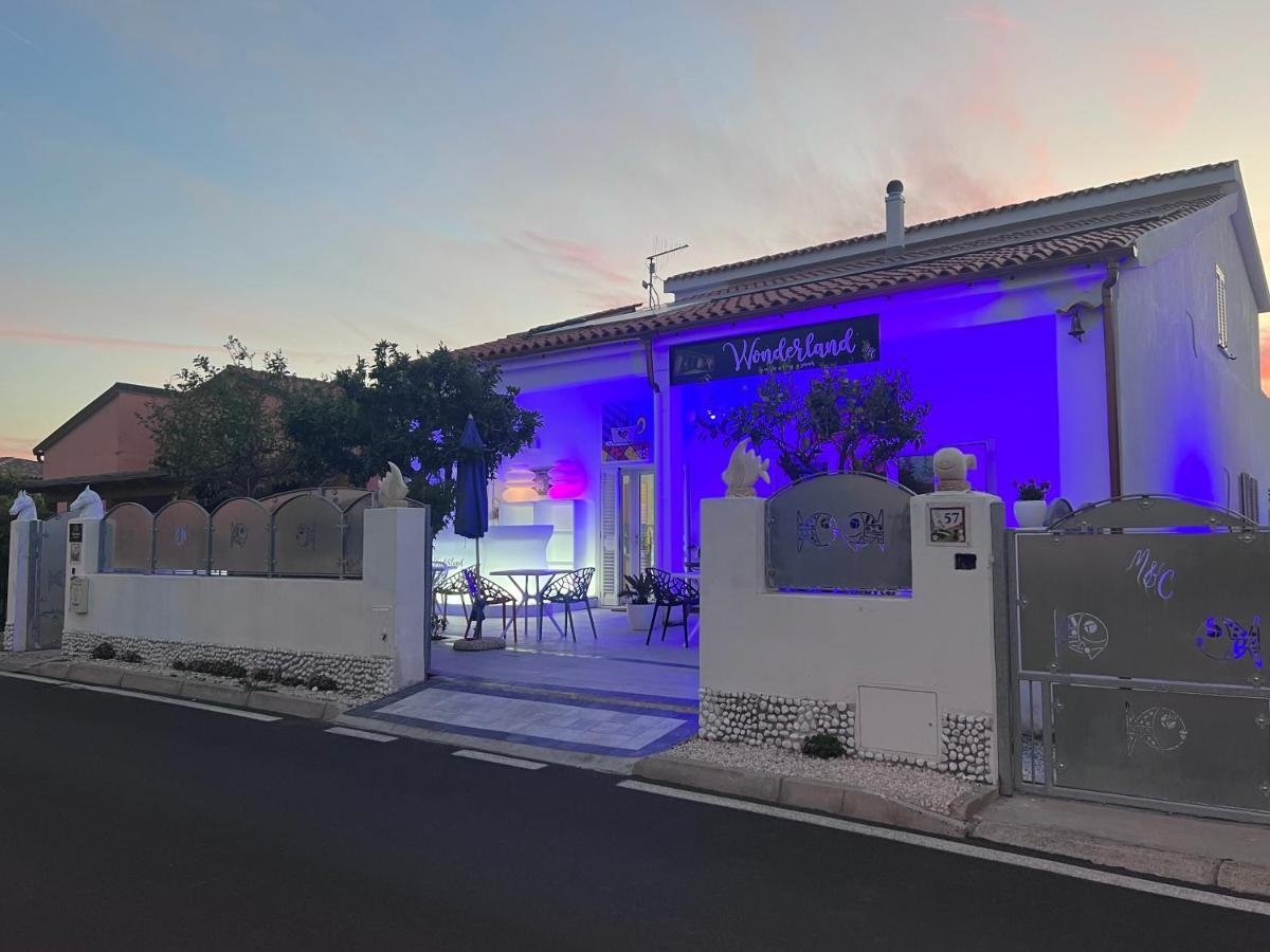 Wonderland Hotel San Teodoro  Eksteriør billede