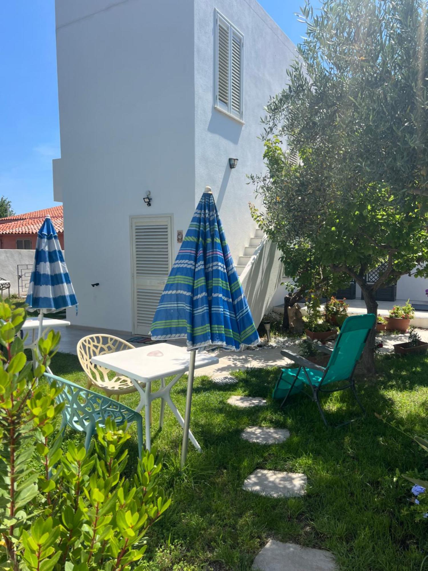 Wonderland Hotel San Teodoro  Eksteriør billede